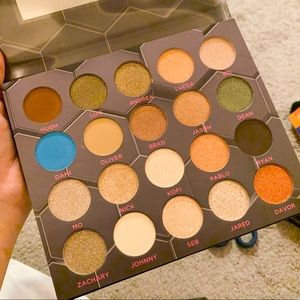 Barbarella Eyeshadow Palette